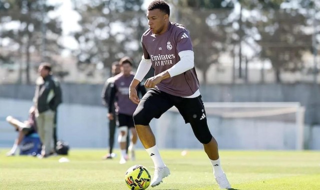 开云APP-姆巴佩、楚阿梅尼、卡马文加等人已回归皇马，并参与球队合练