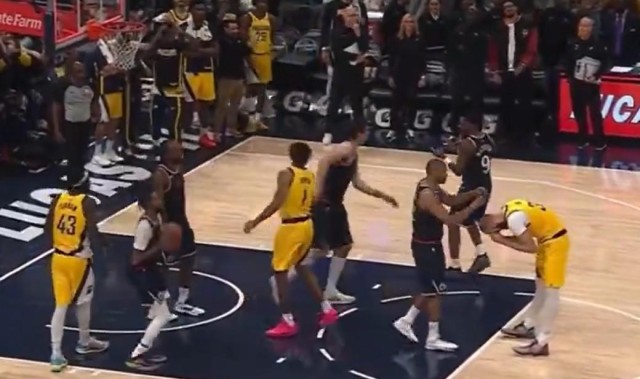 明着摆烂？步行者0.1秒落后1分获2罚，赫夫两罚不中送走比赛